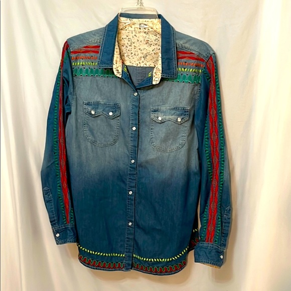 Tasha Polizzi Womens Cotton Denim Shirt with Multicolor Embroidery Size Large - Picture 1 of 9
